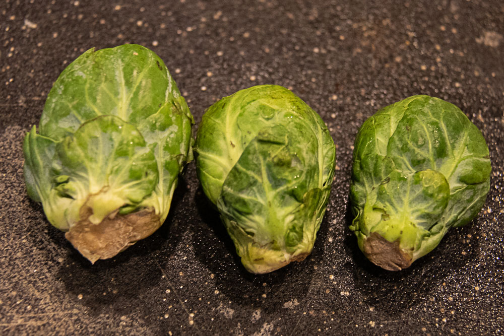 various size of brussels sprouts